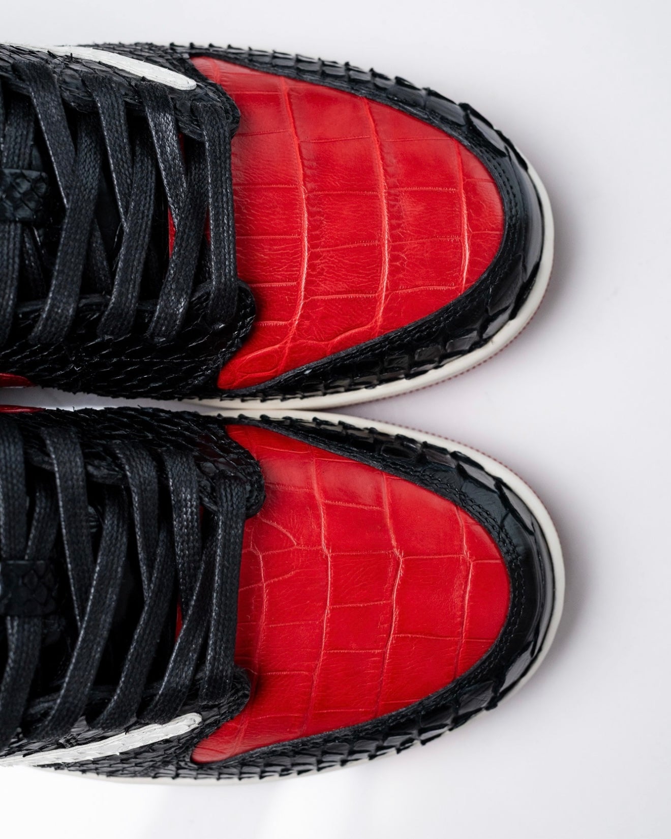 Lux Exotic Bred AJ1 TS Low