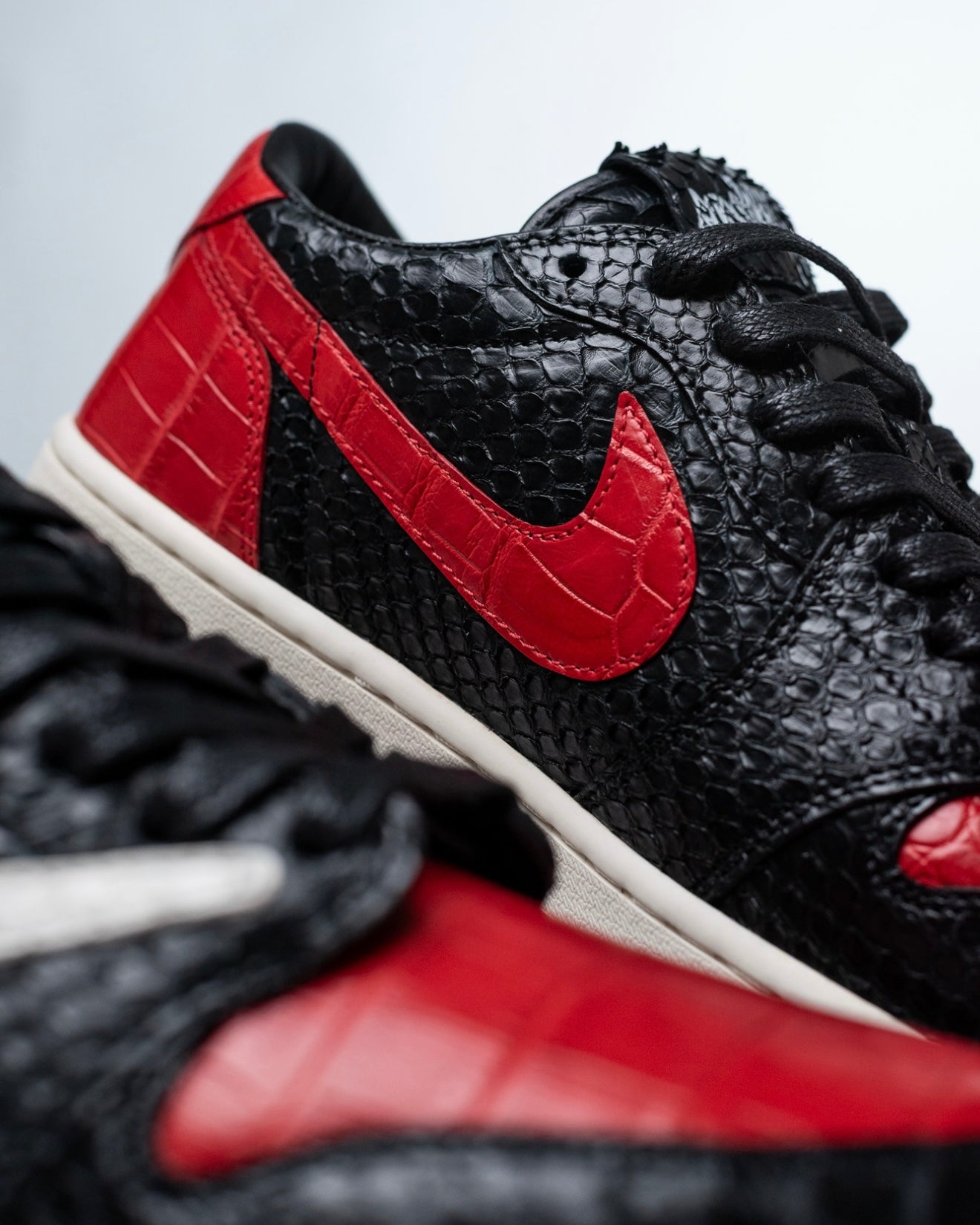 Lux Exotic Bred AJ1 TS Low